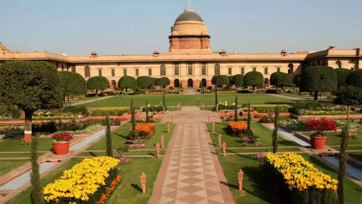 राष्ट्रपति भवन में स्थित मुगल गार्डन का नाम बदलकर अब अमृत उद्यान रखा गया है, जानिए कैसे आप घूम सकते हैं अमृत उद्यान