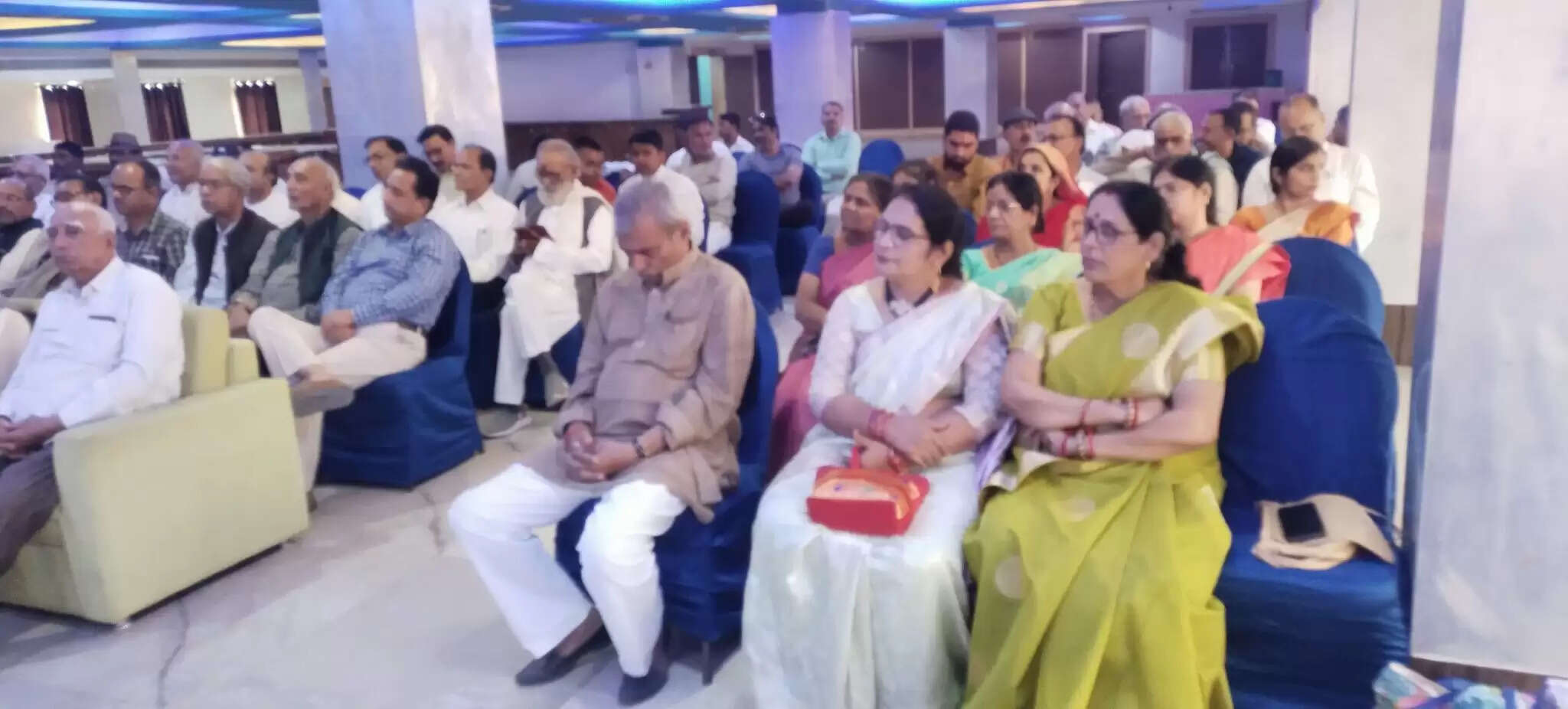 Rewa News: डॉ. चंद्रिका चंद्र के ‘का कही का न कही’ एवं गीता शुक्ला गीत के ‘केतने कुरुक्षेत्र’ का हुआ विमोचन