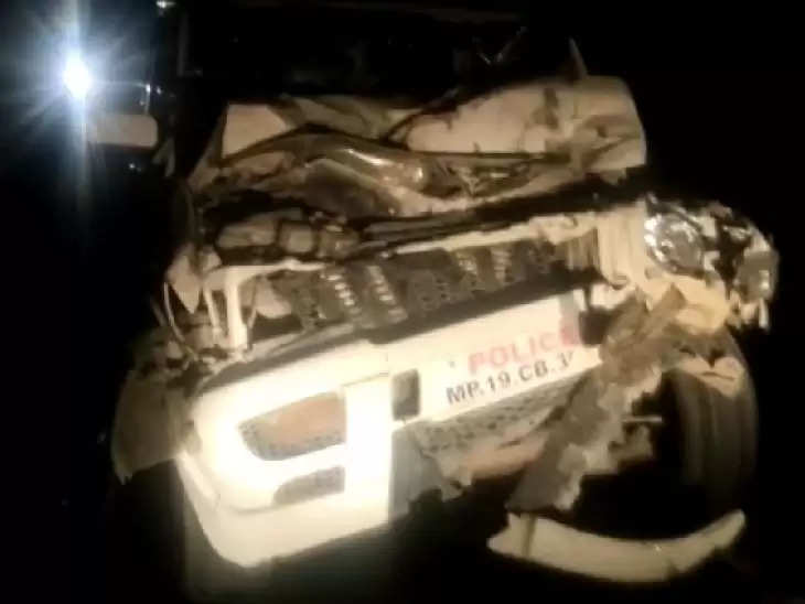 Rewa News: खड़े ट्रक से टकराई DSP समरजीत सिंह की स्कॉर्पियो, हालत गंभीर